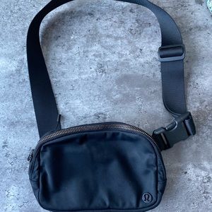 COPY - Lululemon Black Everyday Bag